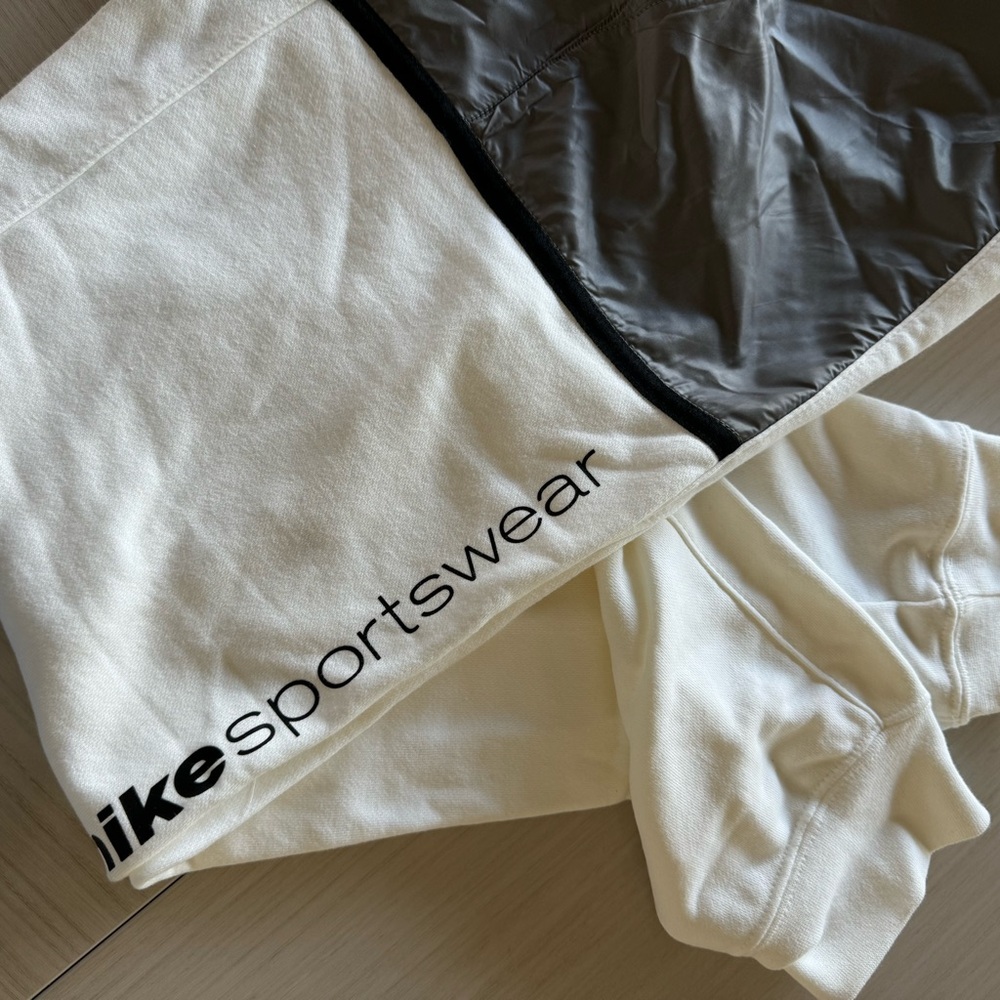 Nike joggers